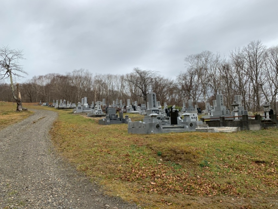 暁墓地の写真1