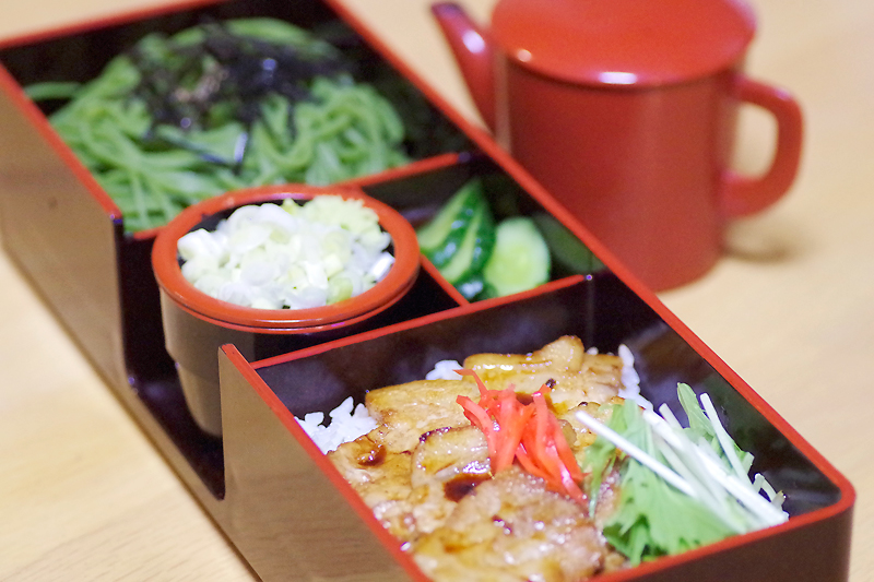 ぶた丼セットAの写真