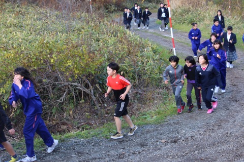 校舎から出たら一気に走り始めました