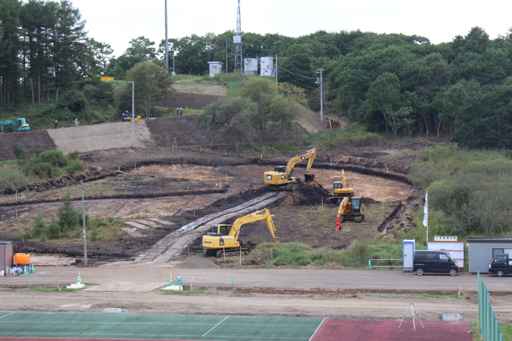 津波避難道が造られる様子